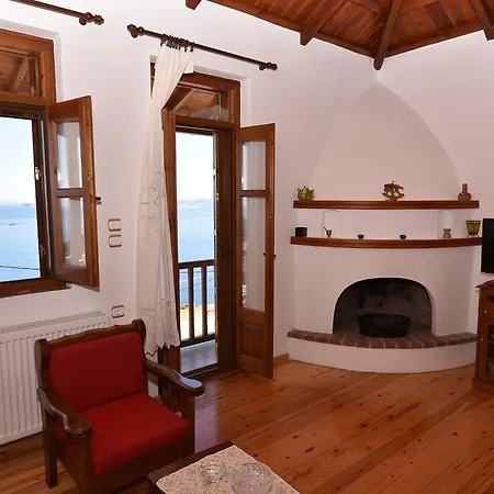 Anna's Summer House *